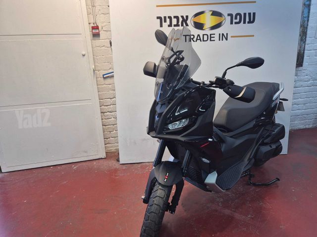 מודעת רכב אפריליה SR GT 400