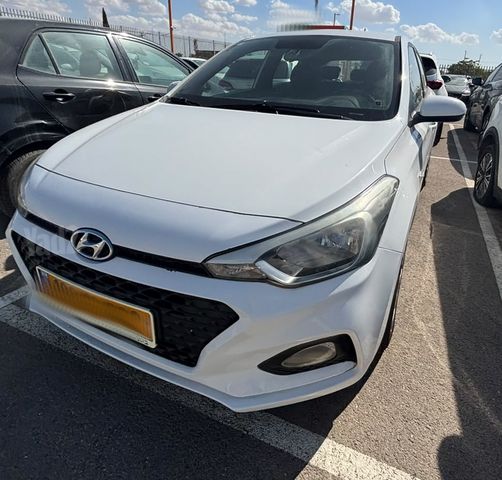 מודעת רכב יונדאי i20