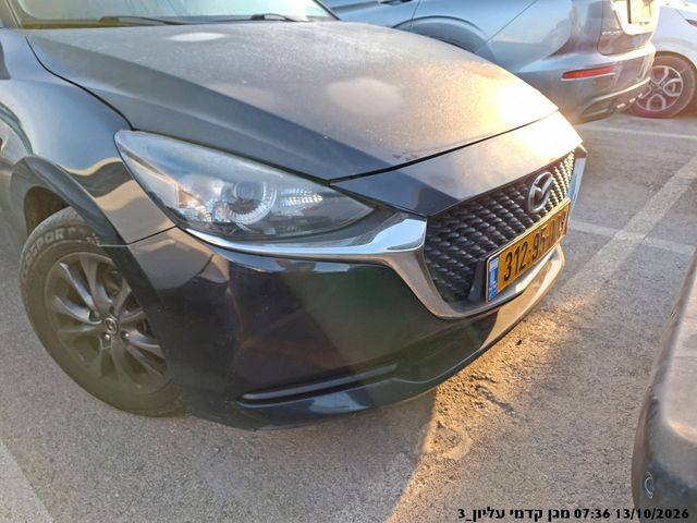 מודעת רכב מאזדה 2