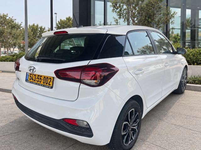 מודעת רכב יונדאי i20