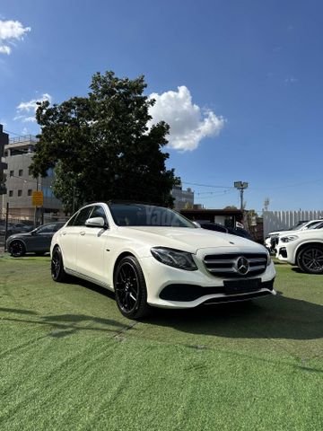 מודעת רכב מרצדס-בנץ E-class