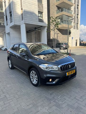 מודעת רכב סוזוקי קרוסאובר 1