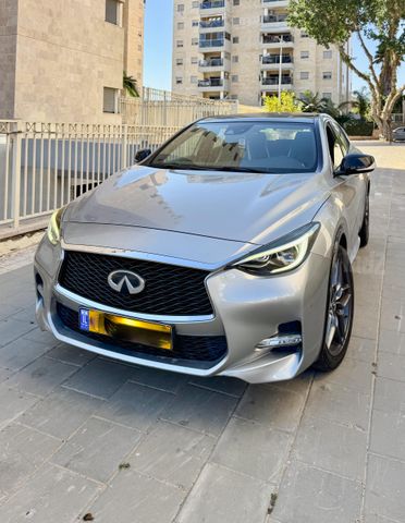 מודעת רכב אינפיניטי Q30