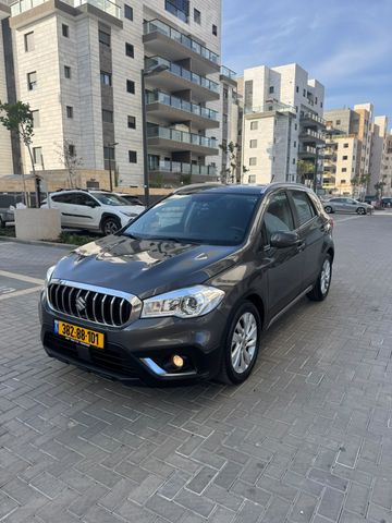 קרוסאובר GLX אוט׳ 1.4 (140 כ״ס)