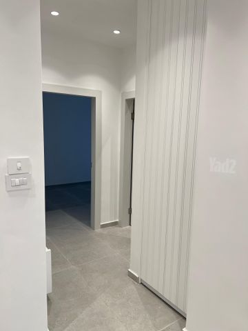 בנימין מטודלה 16