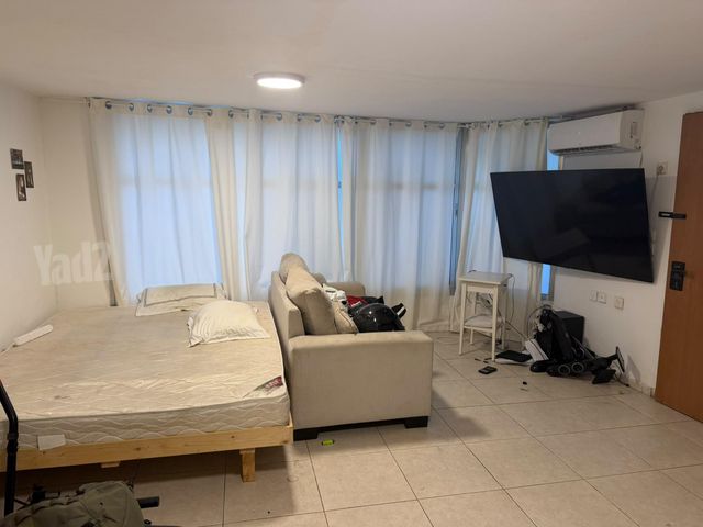 הגלגל 59