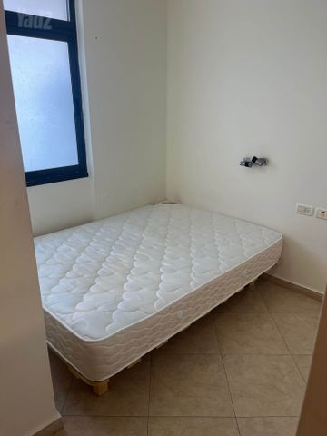 תמונה מהדירה ברמת השרון, 1.5 חדרים