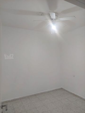 תמונה מהדירה בראש העין, 2.5 חדרים