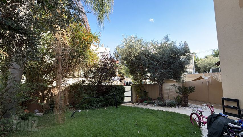 תמונה מהדירה ברעננה, 6 חדרים