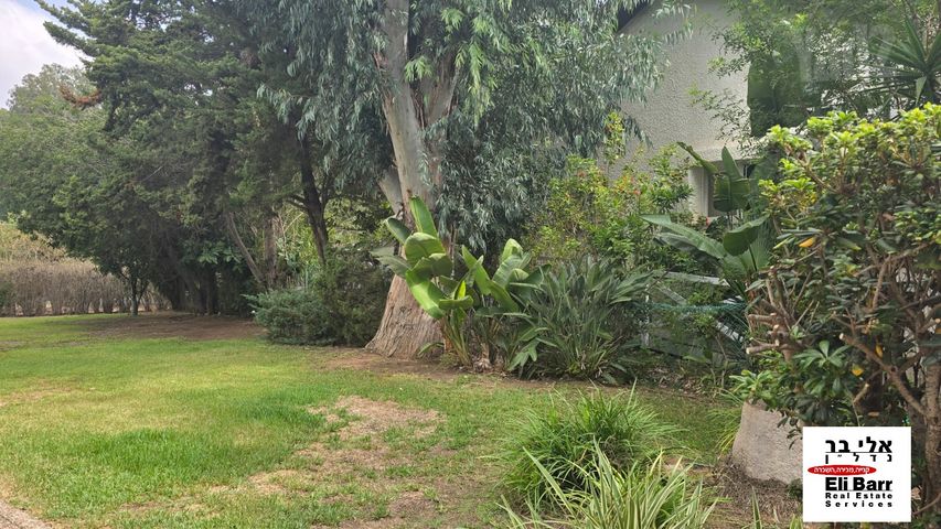 תמונה מהדירה ברמת השרון, 4.5 חדרים