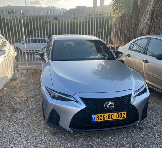 מודעת רכב לקסוס IS