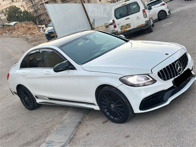 מודעת רכב מרצדס-בנץ C-class