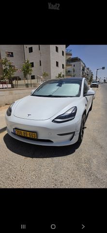 מודעת רכב טסלה מודל 3