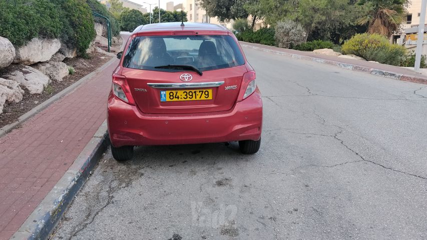 מודעת רכב טויוטה יאריס