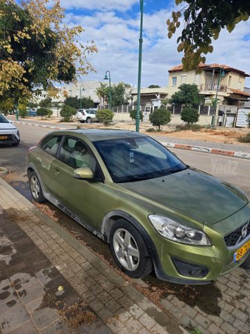 מודעת רכב וולוו C30