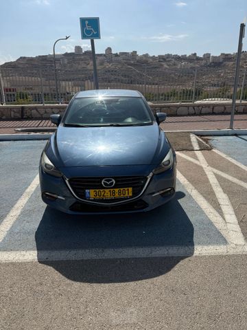 מודעת רכב מאזדה 3