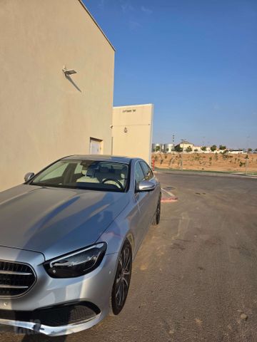 מודעת רכב מרצדס-בנץ E-class