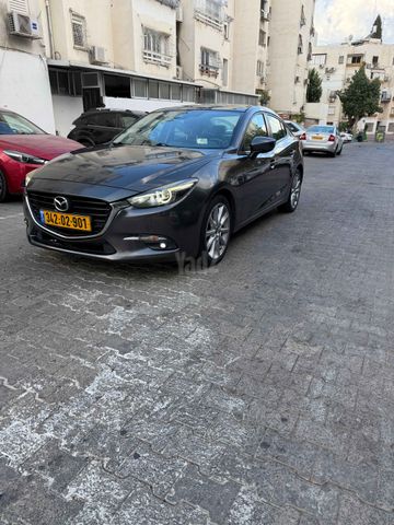 מודעת רכב מאזדה 3