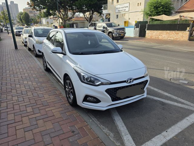 מודעת רכב יונדאי i20
