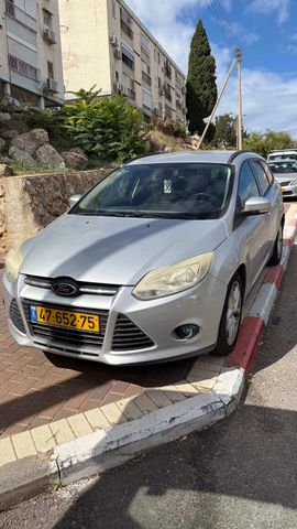 פוקוס Trend אוט׳ בנזין סטיישן / טורר 5 דל 1.6 (125 כ״ס) [2011-2014]