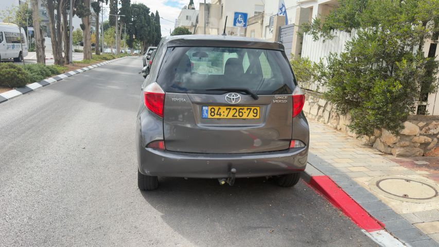 מודעת רכב טויוטה ורסו-S