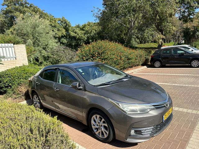 מודעת רכב טויוטה קורולה