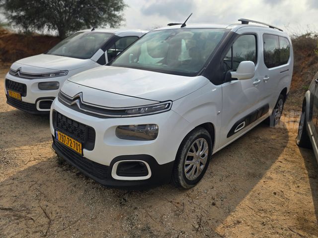 ברלינגו  Shine אוט׳ מיניוואן / MPV 7 מק 6 דל 1.5 (130 כ״ס)