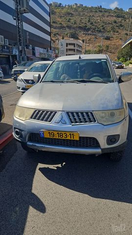 מודעת רכב מיצובישי טרייטון / L200