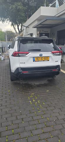 מודעת רכב טויוטה RAV4