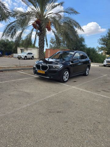 X1 Business 18i אוט׳ 1.5 (136 כ״ס)