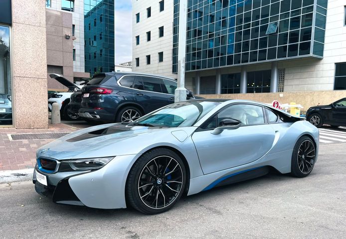 i8 Luxury פלאג-אין אוט׳ 1.5 (362 כ״ס)