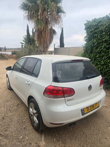 גולף Trendline אוט׳ בנזין 5 דל 1.4 (122 כ״ס)