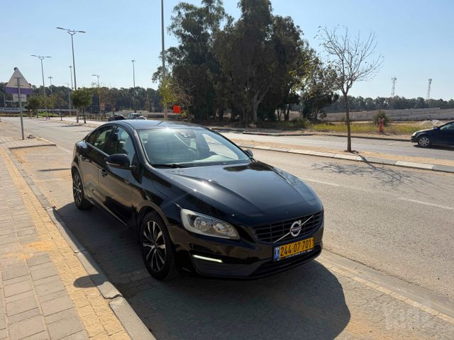 S60 Kinetic אוט׳ 2.0 (245 כ״ס)
