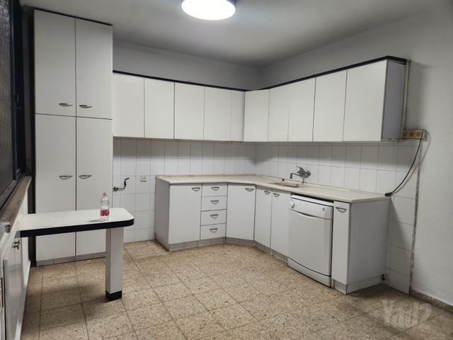 הנשיאים 63