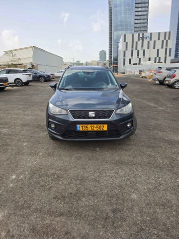 מודעת רכב סיאט ארונה