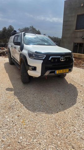 מודעת רכב טויוטה היילקס
