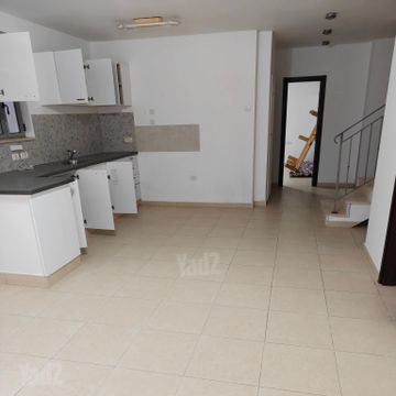 תמונה מהדירה ברמת השרון, 4 חדרים
