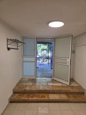 תמונה מהדירה בהוד השרון, 2 חדרים