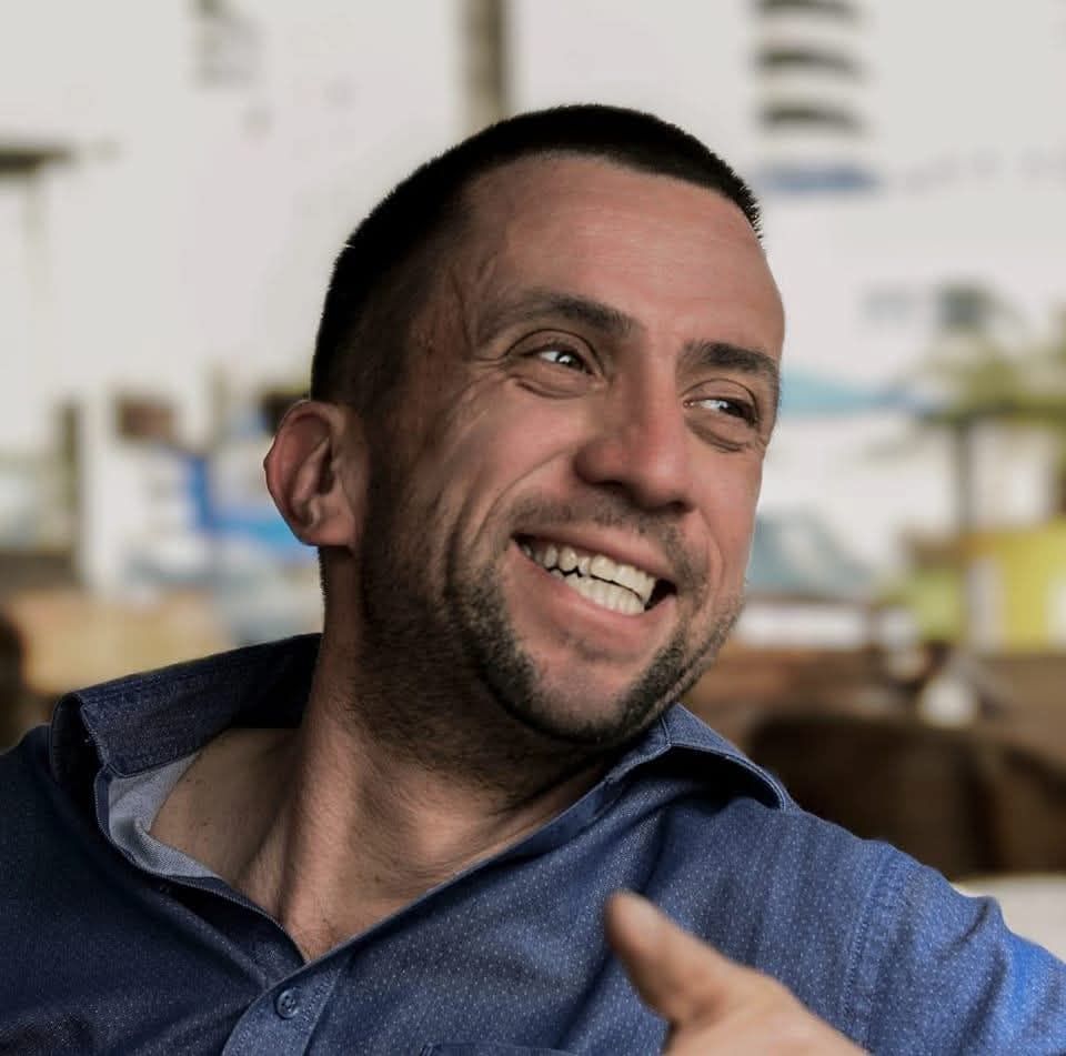 מיכאל מונס