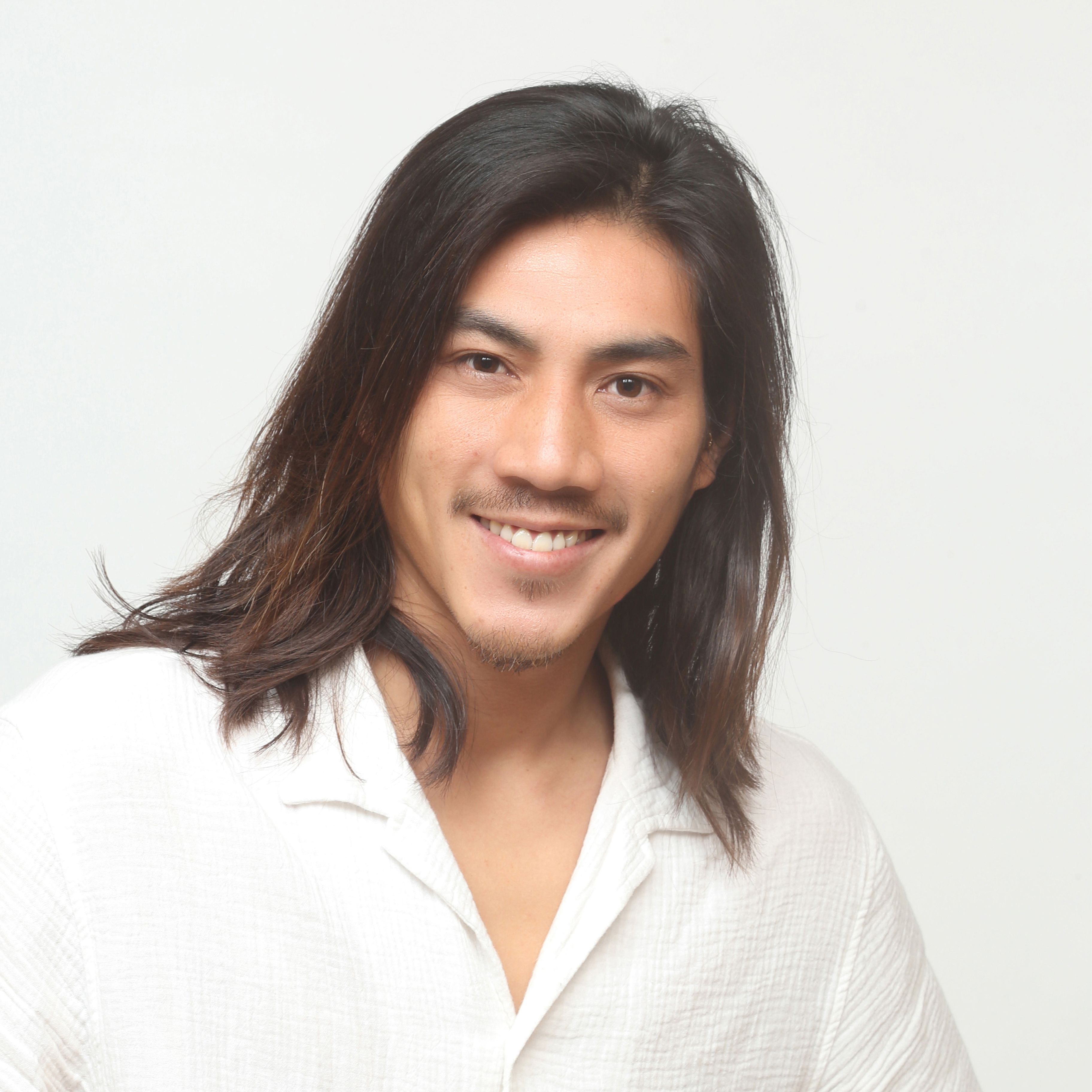 טונג'י נויין