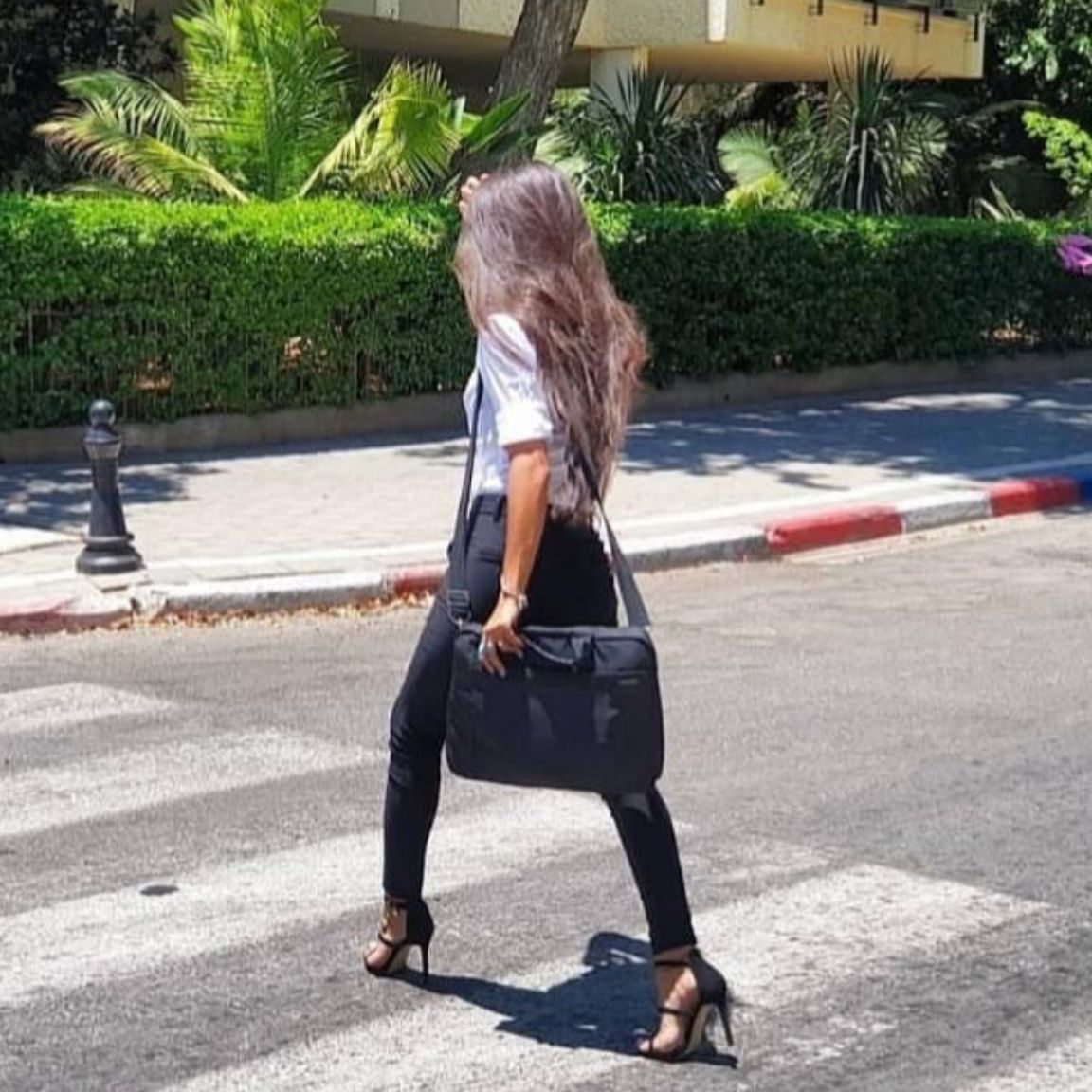 ענבל מעוז