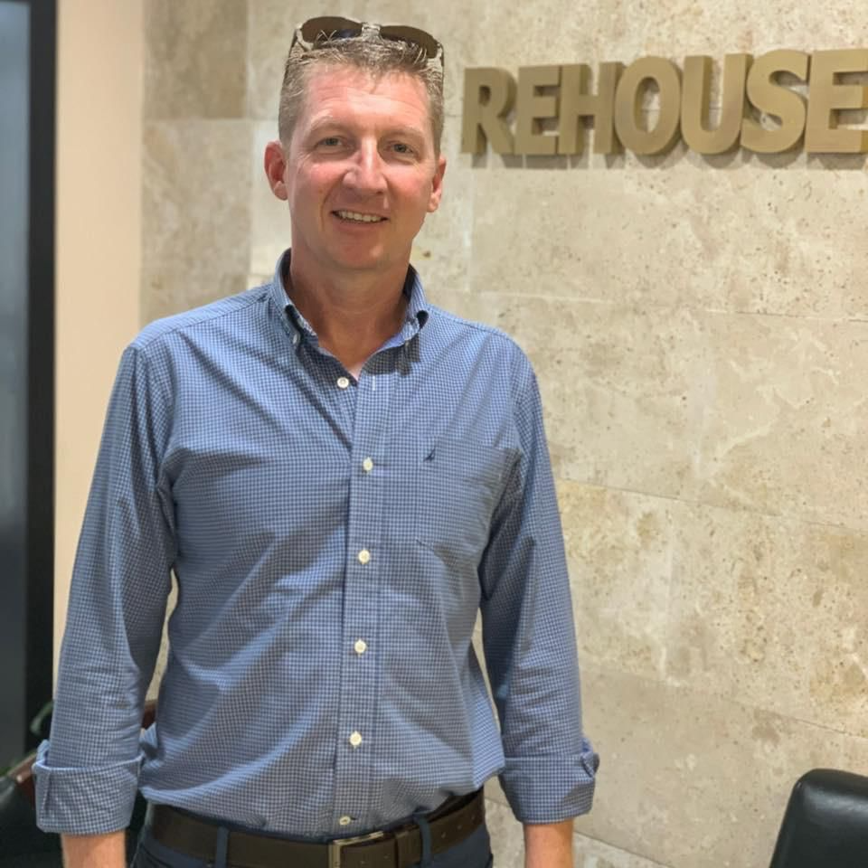 איליה Rehouse