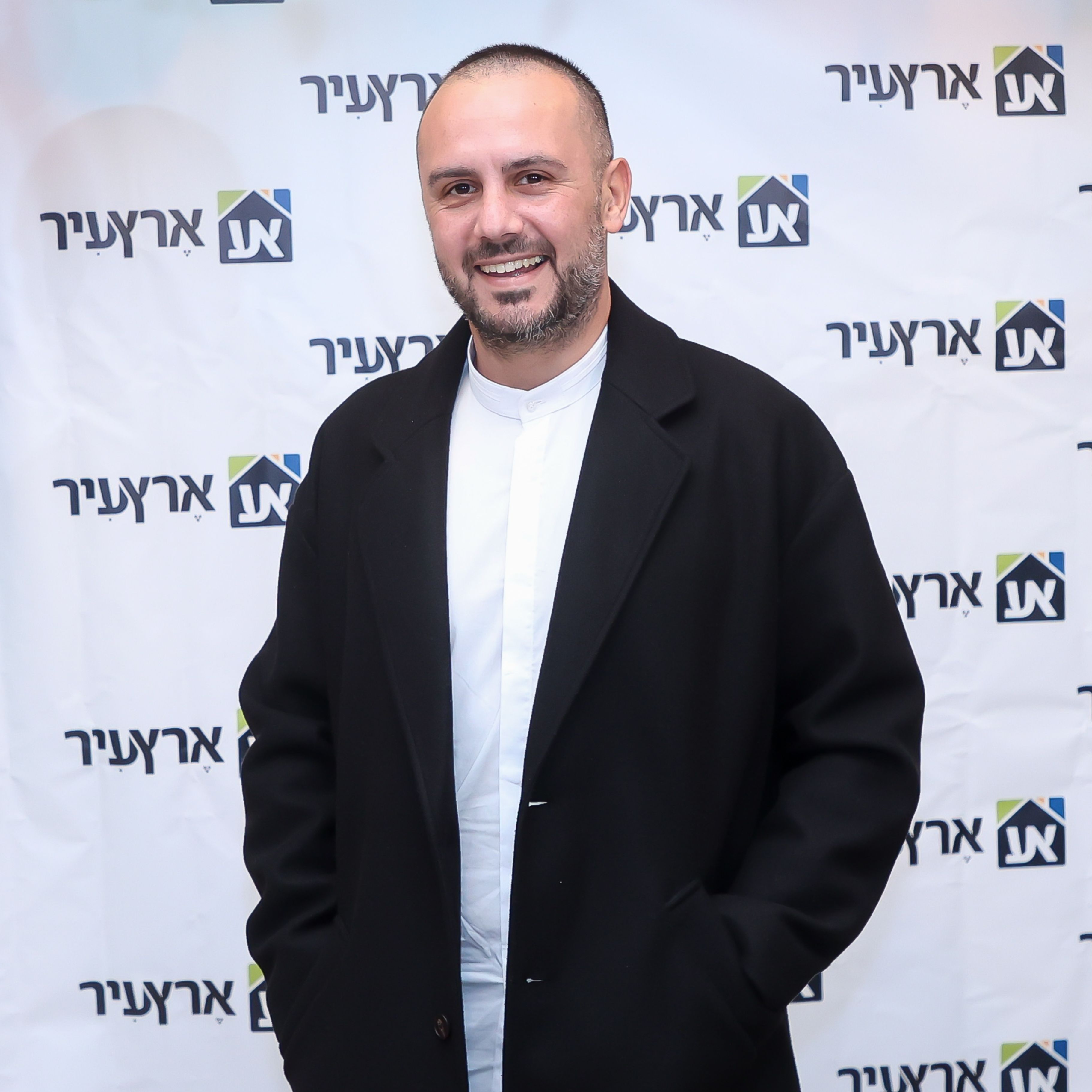 אביב חזן