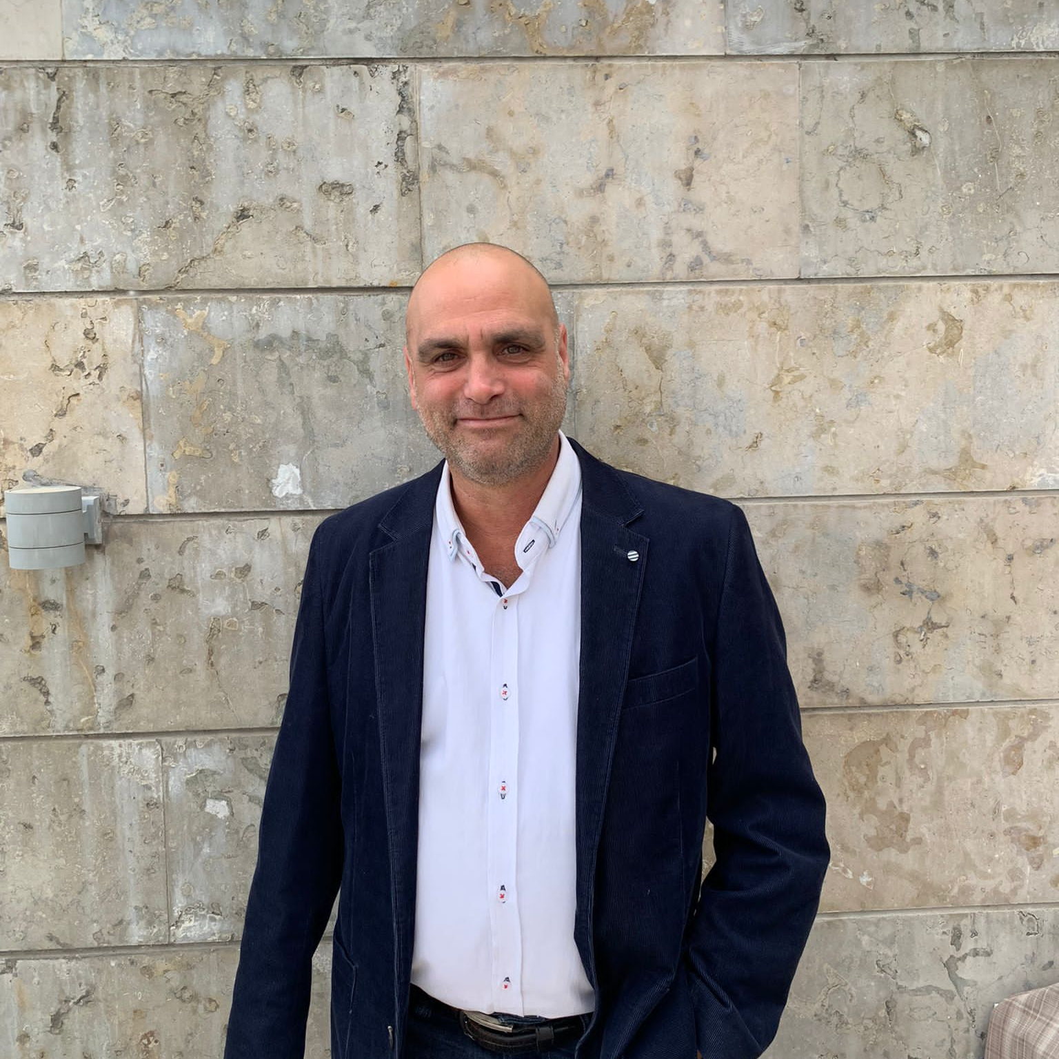 גולדין נכסים