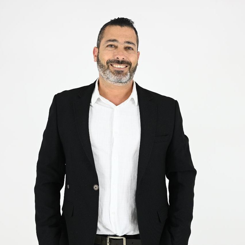 אבשלום בדוס