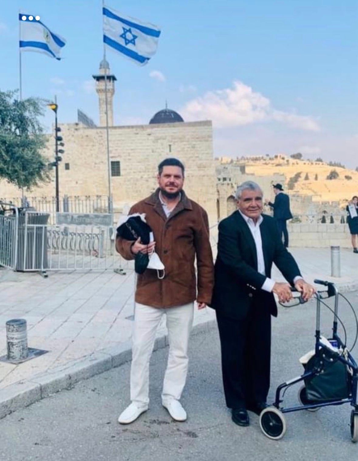 אריאל יעקבי ישראהום 