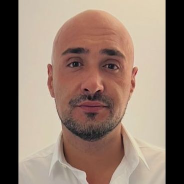 רוסלן אלייב 