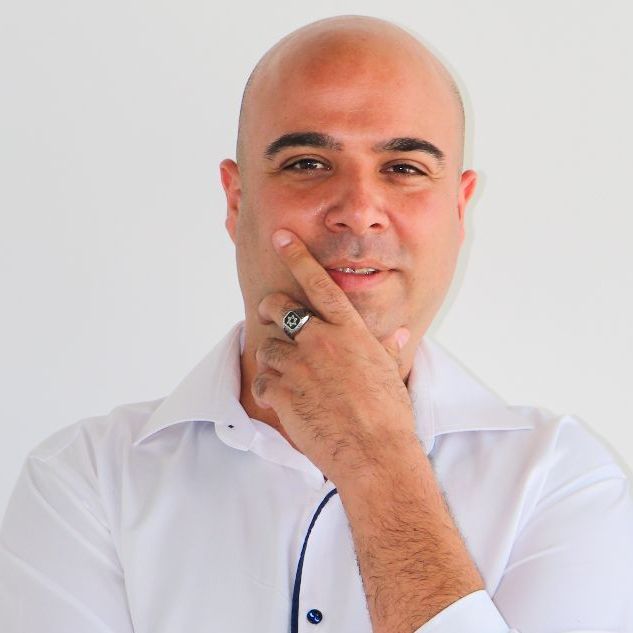 ניסן סיאנוב - NADLAN VIP