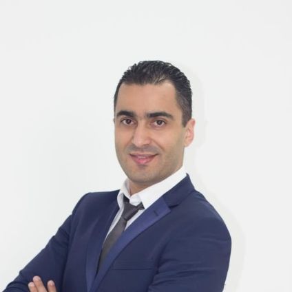 דניאל שמחייב