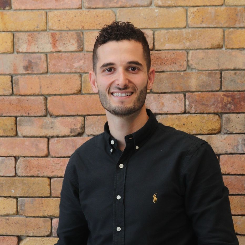 טינר בן דוד 